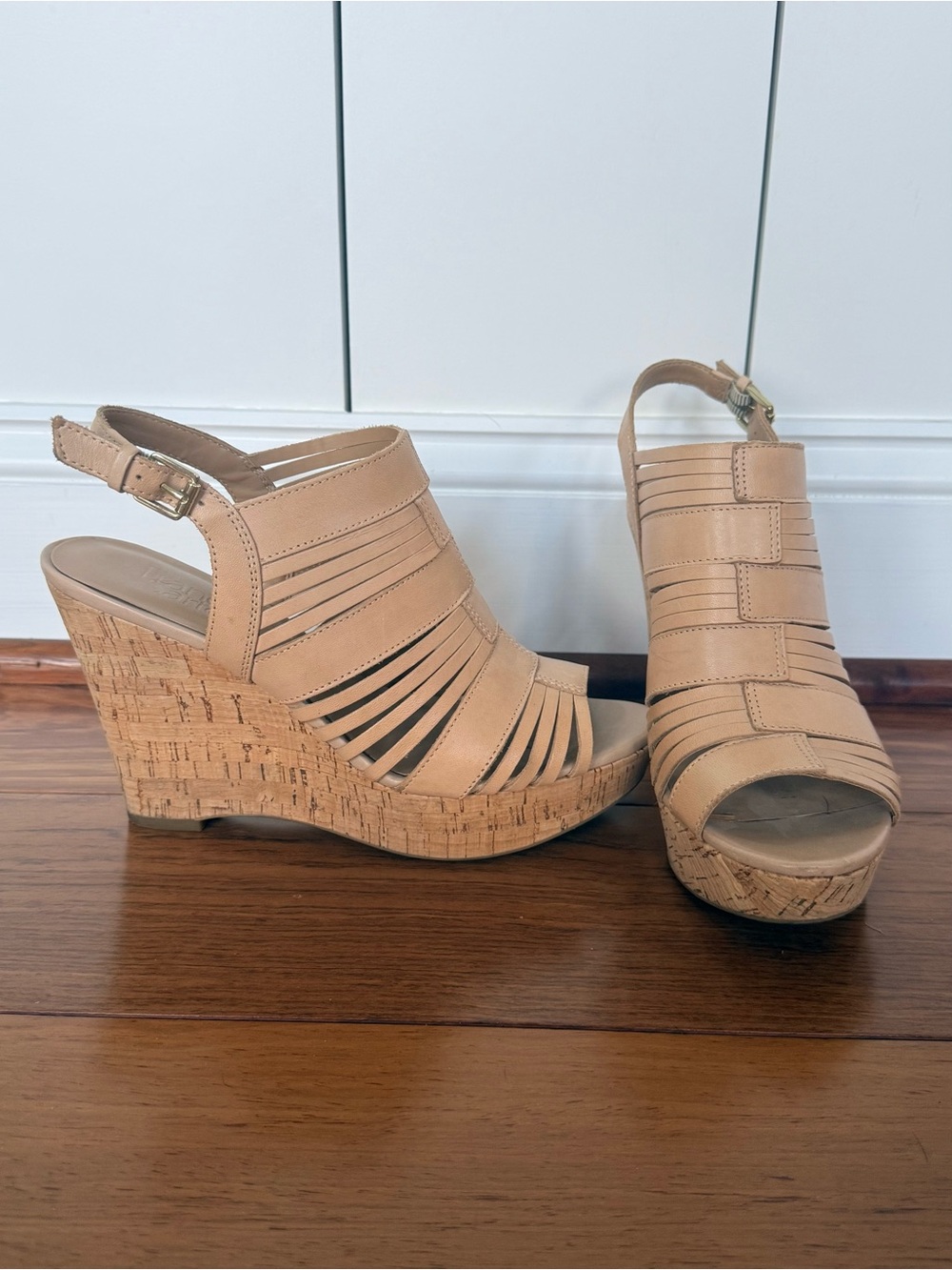 Franco Sarto Leather Neutral Tan Cork Wedge Sandals Size 8✨